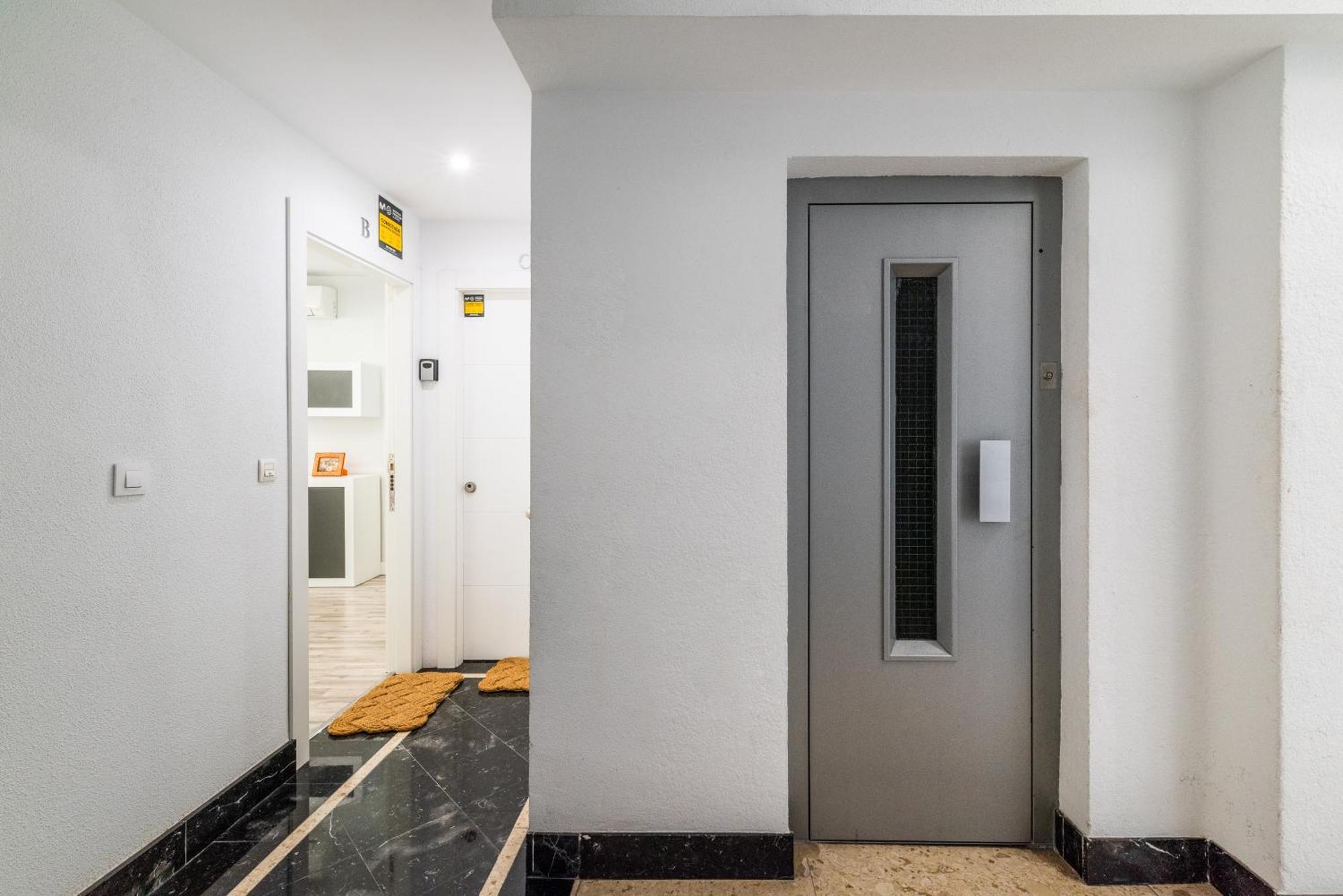 Apartament Oasis Centro De Grenada Zewnętrze zdjęcie